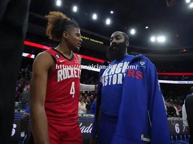 火箭场均得分排名刷新,球队进攻火力十足 火箭场均得分排名刷新,球队进攻火力十足